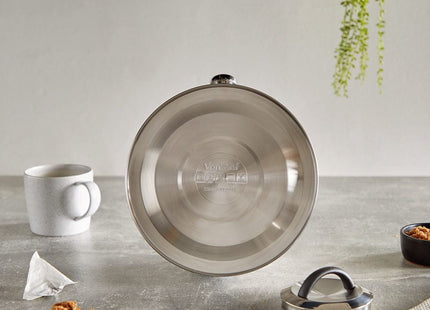 VonShef 2.5L Stainless Steel Whistling Stove Top Kettle – Silver