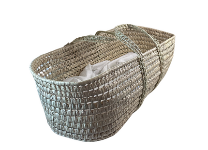 Knitted Moses Basket & Mattress – Dove (No Stand)
