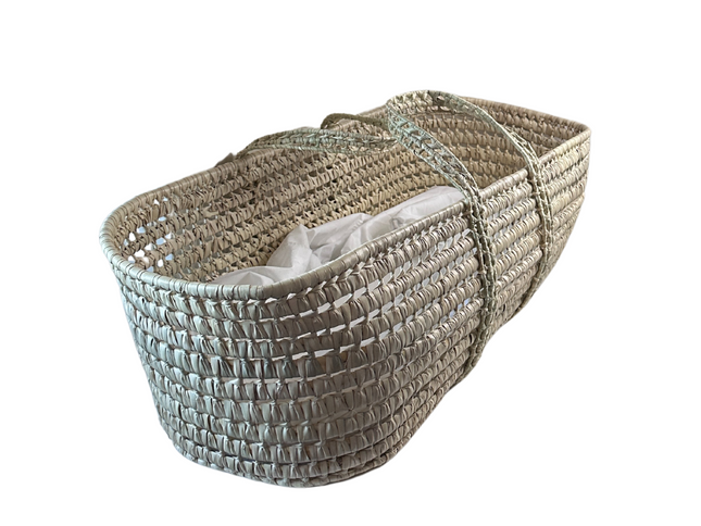 Knitted Moses Basket & Mattress – Dove (No Stand)