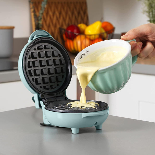 Giles & Posner Sorbet Mini Waffle Maker 550W Non-Stick 11.5cm Plate Pastel Blue