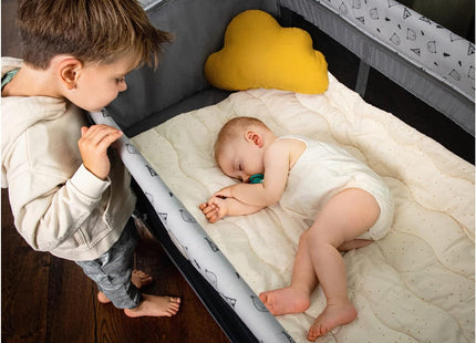 Hauck Sleep N Play Center Travel Cot Set 120 x 60cm – with Changing Mat, Stars