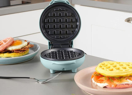 Giles & Posner Sorbet Mini Waffle Maker 550W Non-Stick 11.5cm Plate Pastel Blue