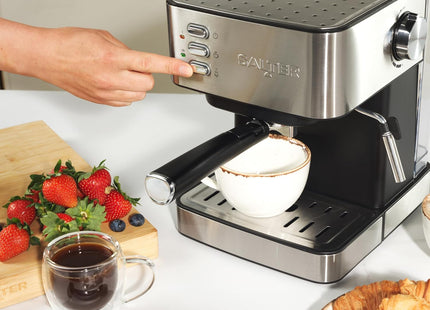 Salter Manual Espresso Machine – 15 Bar, Milk Frother, 1.6L Tank