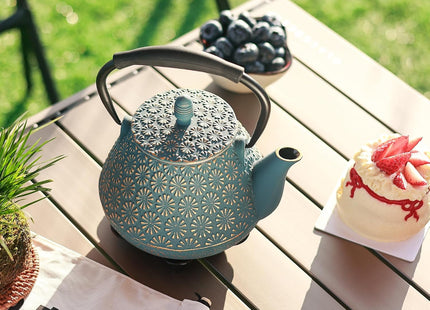 GUANGHEIRON 950ml Cast Iron Teapot with Infuser – Blue Sakura