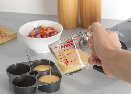 Giles & Posner EK4488G 2 in 1 Party Snack Maker 600W Non-Stick Mini Treat Maker Black