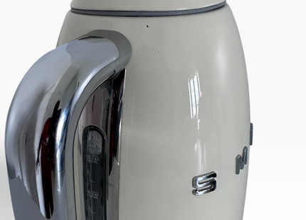 Smeg KLF03CRUK 1.7L Retro Style Electric Kettle with 360° Swivel Base, Cream - USED