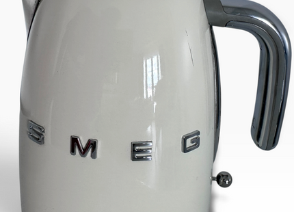 Smeg KLF03CRUK 1.7L Retro Style Electric Kettle with 360° Swivel Base, Cream - USED