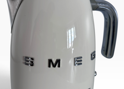 Smeg KLF03CRUK 1.7L Retro Style Electric Kettle with 360° Swivel Base, Cream - USED
