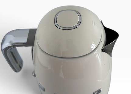 Smeg KLF03CRUK 1.7L Retro Style Electric Kettle with 360° Swivel Base, Cream - USED