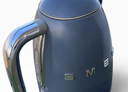 Smeg KLF03GRUK 1.7L Retro Style Electric Kettle with 360° Swivel Base, Grey - USED