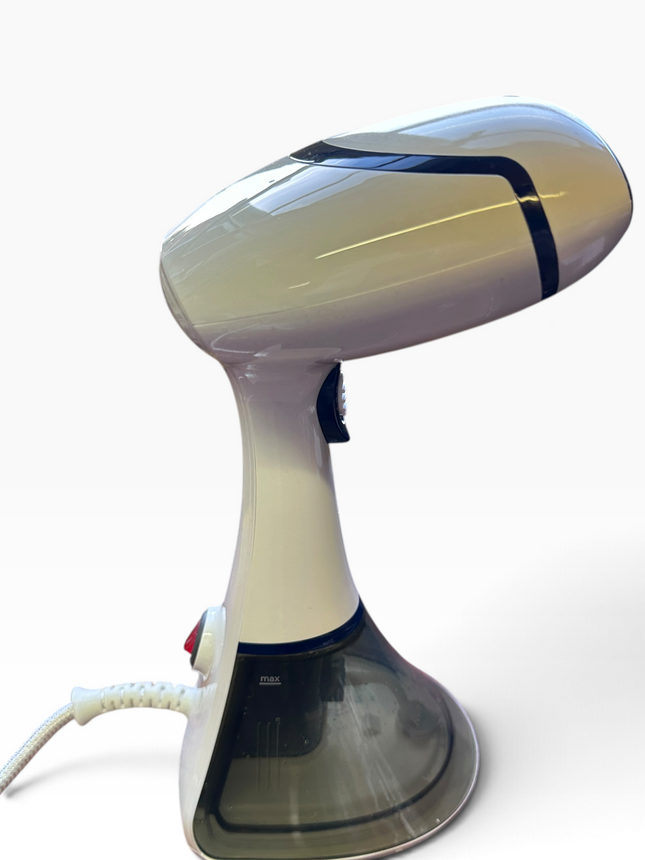 Russell Hobbs Steam Genie 1600W Handheld Clothes Steamer 200ml – USED